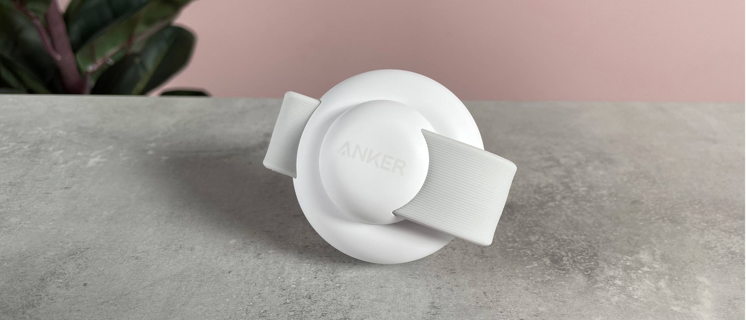 Anker MagGo Wireless Charging Station (3-in-1, Foldable Pad) product image